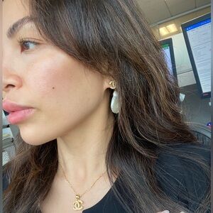 Meet your Posher, Chrissy